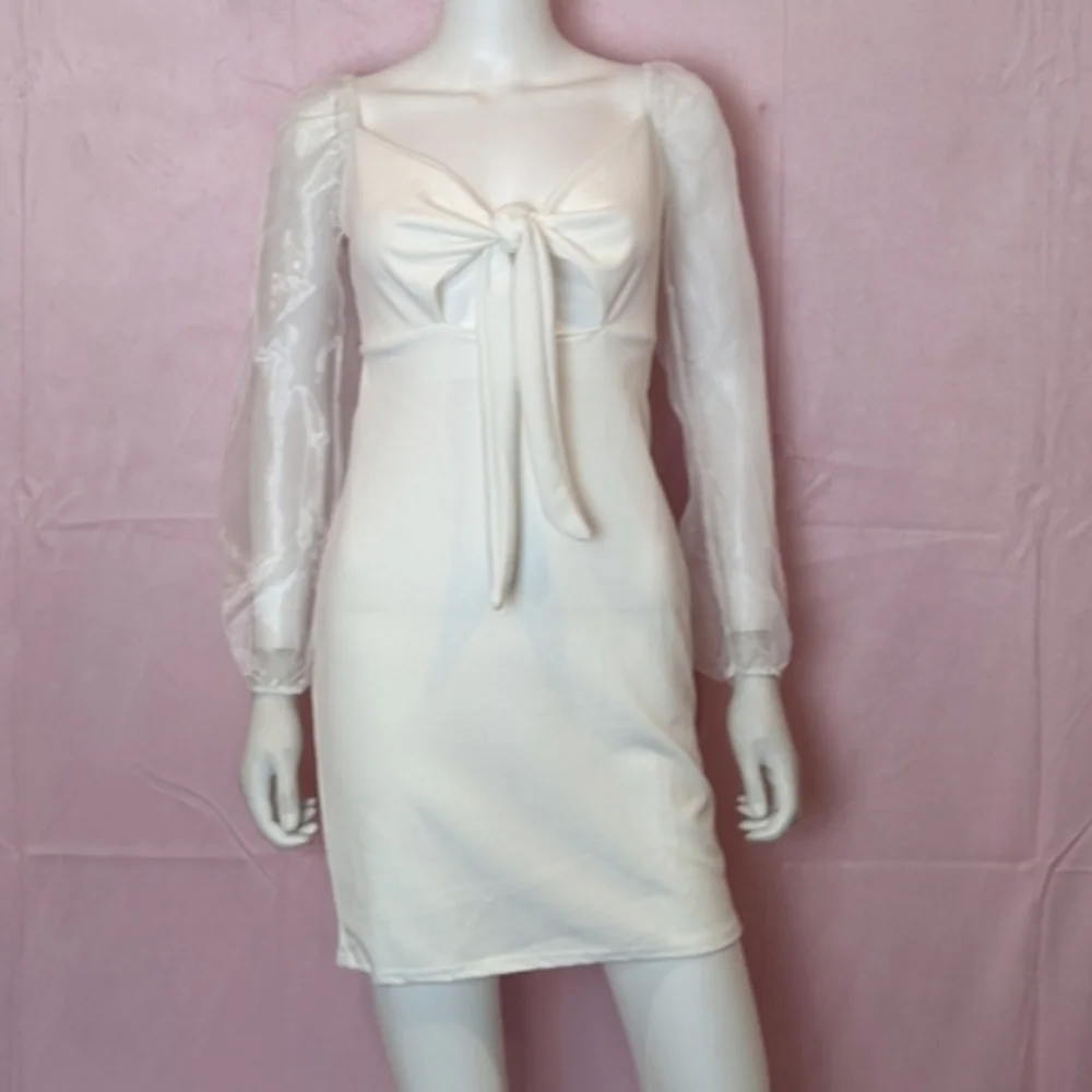 Boohoo White Tie Front Long Sheer Sleeves Mini Dress size 6